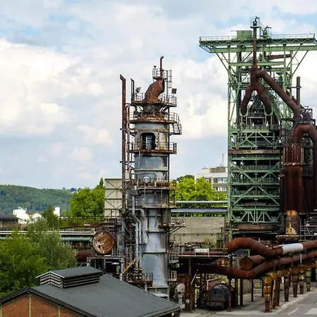 Willi-michels-bildungsstaette מלון האטינגן